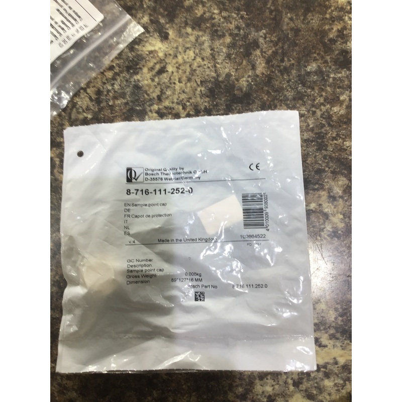 87161112520 Worcester sample point cap